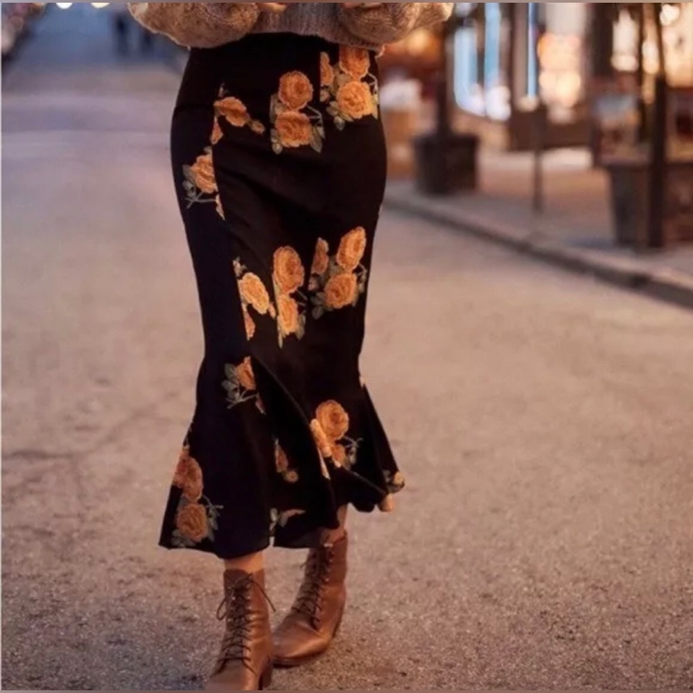 NWT Christy Dawn Alma Mermaid Midi Skirt in Noir Black Rose Floral Print XS